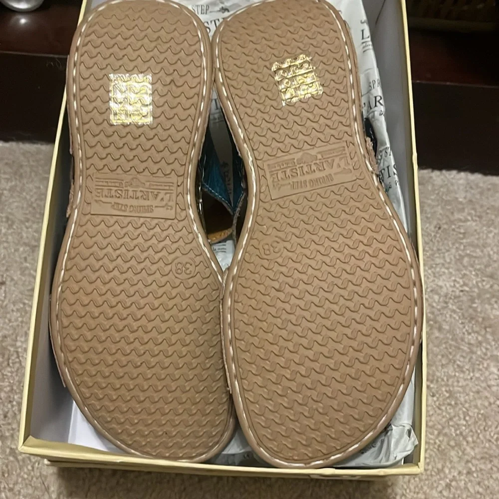 L’artiste Women's Sandals - Picture 3 of 3